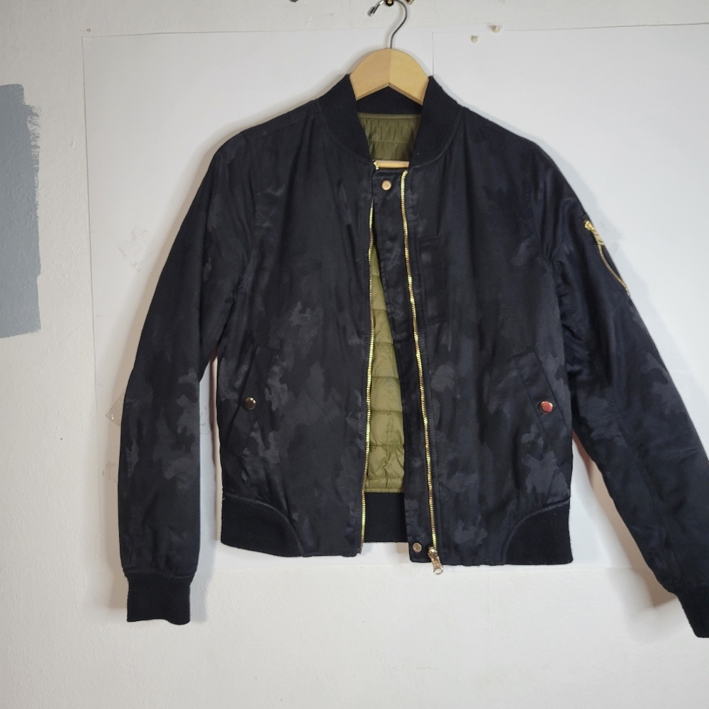 Womans NEO-I by Orobos Black Camo Reversable Bomber Jacket Size Small